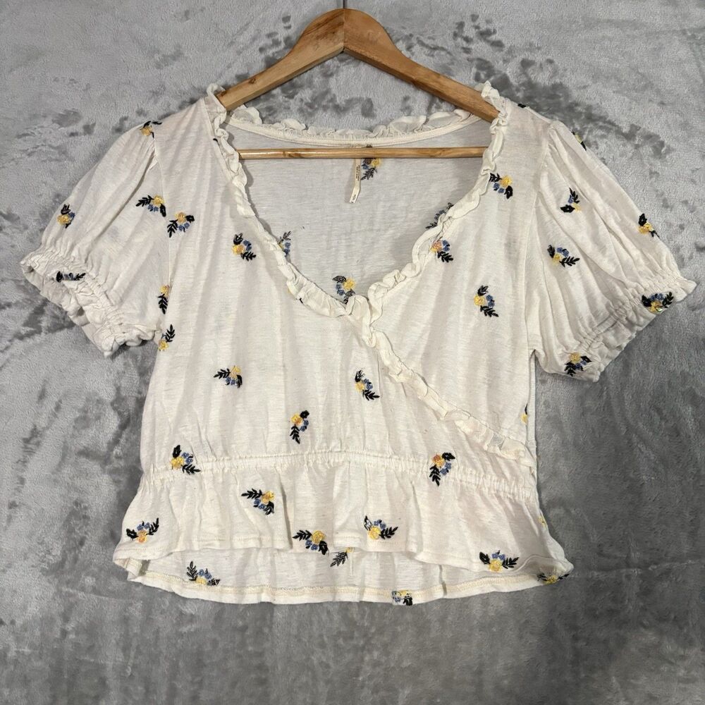 Free People Embroidered Floral Ruffle Top S White Puff Sleeve Boho Cottagecore